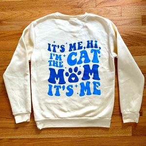 Sweatshirt • It’s Me, Hi, I’m the Cat Mom 🐈